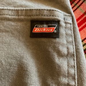Men’s light gray dickie jeans